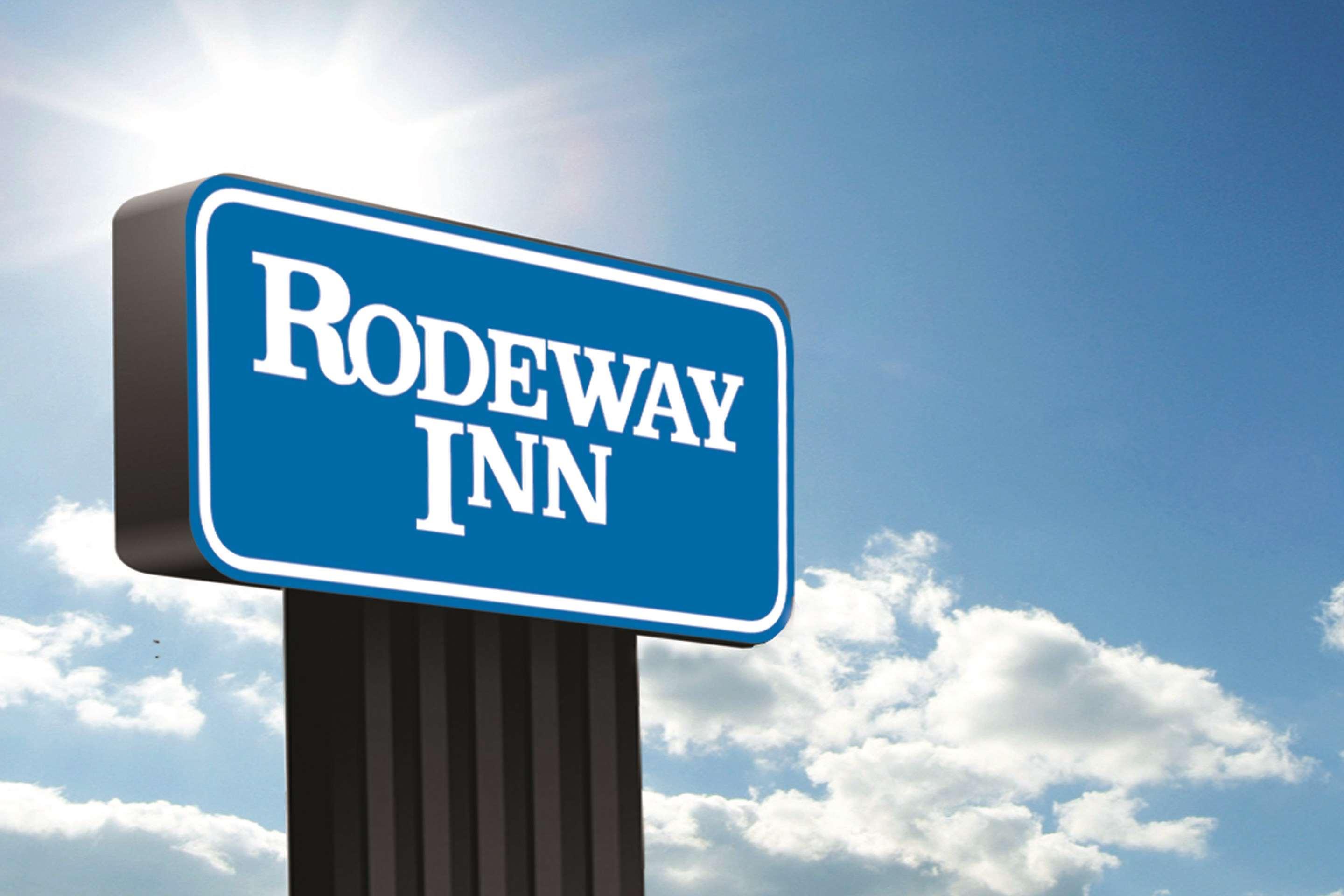 Rodeway Inn Windsor Mill Exterior foto